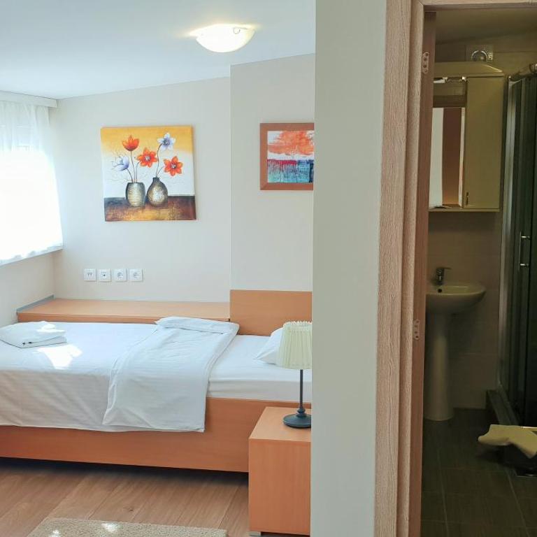 Hotel Topcider - Deluks Apartman sa 3 Spavaće Sobe - 1