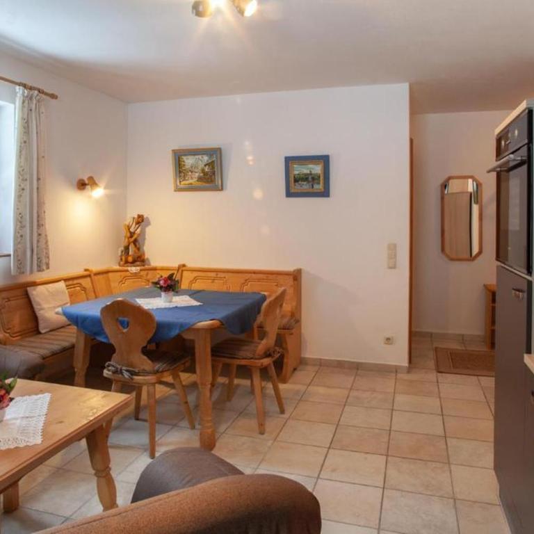 Gästehaus Kurparkfrieden - Apartment mit Blick auf die Berge - 1