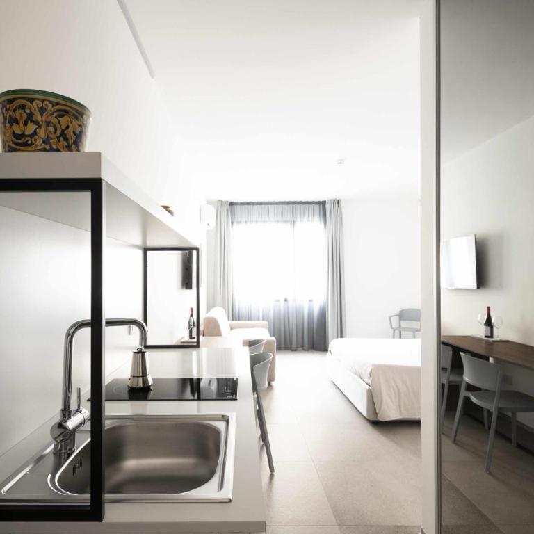 Alkamuri Posh Hotel e Spa - Suite King Deluxe - 1