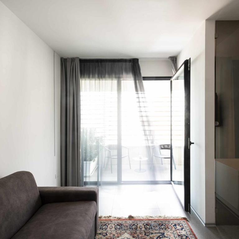 Alkamuri Posh Hotel e Spa - Suite con Vasca Idromassaggio - 1