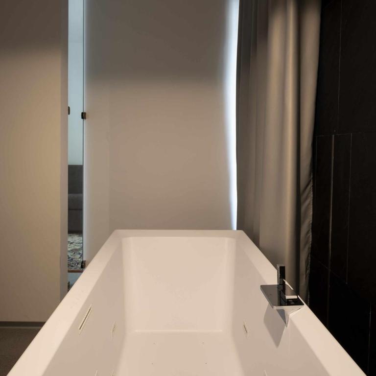 Alkamuri Posh Hotel e Spa - Suite con Vasca Idromassaggio - 7