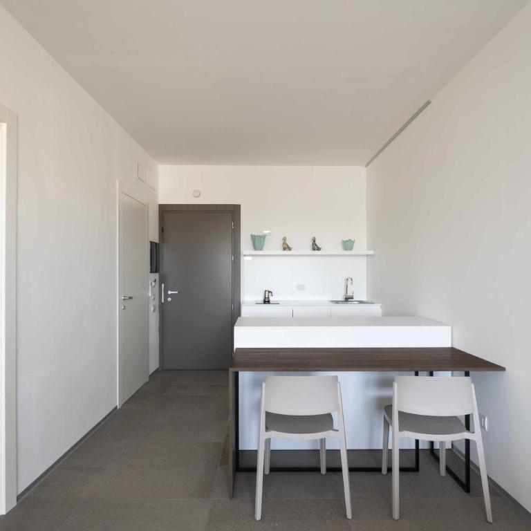 Alkamuri Posh Hotel e Spa - Suite con Balcone - 5