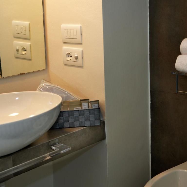 Sunshine Luxury Rooms - Camera Matrimoniale Deluxe - 5
