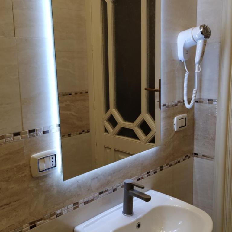 B&B Palazzo Arcidiacono - central prestigious flat - Deluxe Suite - 7