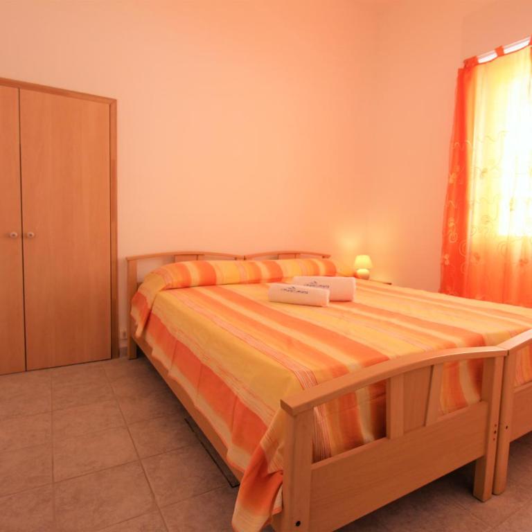 Trilocale arancione climatizzato con terrazza panoramica - Appartamento con 2 Camere da Letto - 18