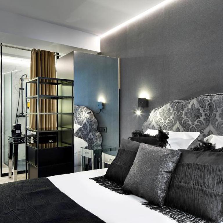 Pension Ama Bilbao - Habitación Superior con cama extragrande - 1