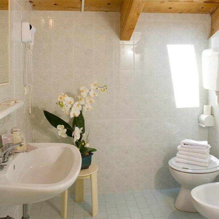Mansarda Cannes - Camera Matrimoniale con Bagno Privato Esterno - 5