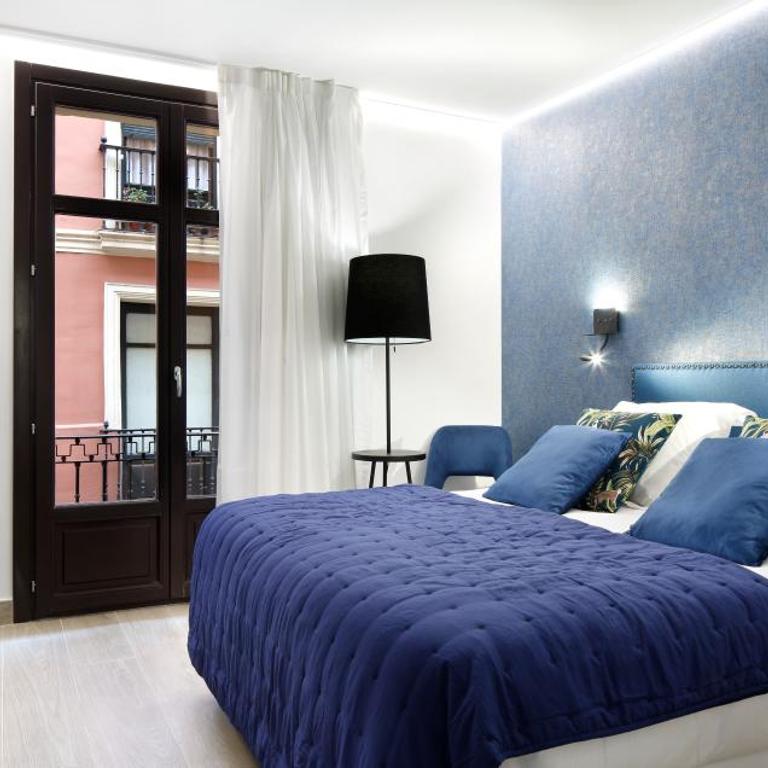 Pension Ama Bilbao - Habitación Doble Deluxe con balcón - 2