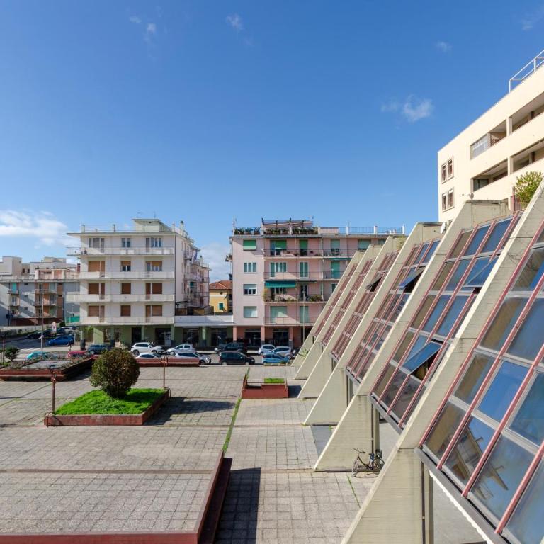 JOIVY Spacious Apt for 6, Near Train Station and Beach - Appartamento con 2 Camere da Letto - 26