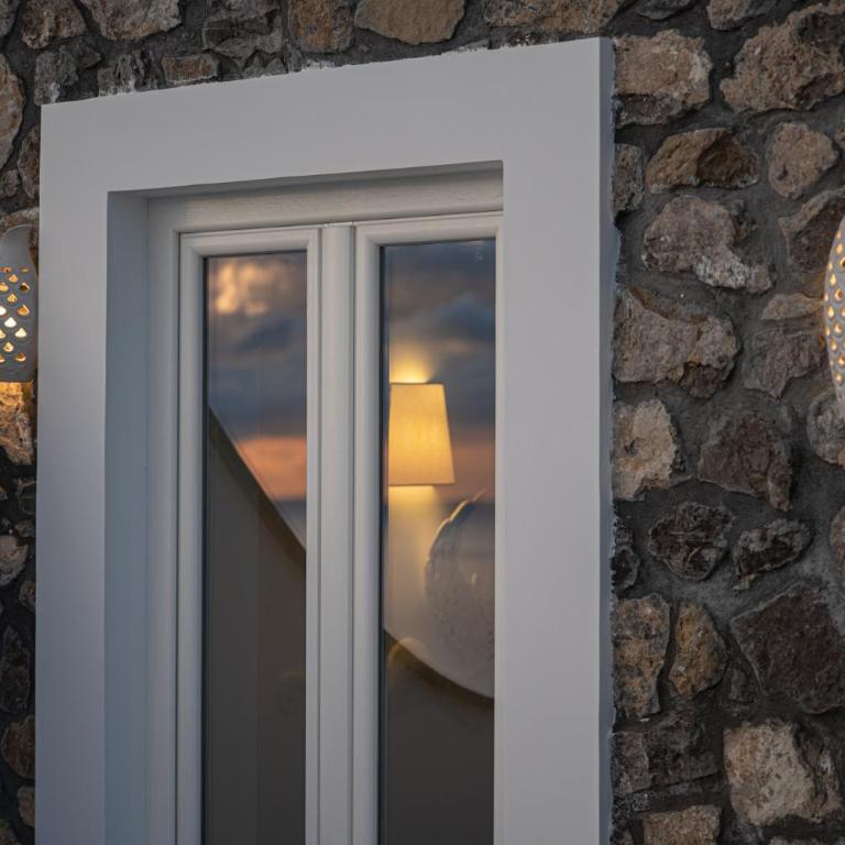 Petrea Lifestyle Suites - Deluxe Double Room with Balcony and Sea View - 15