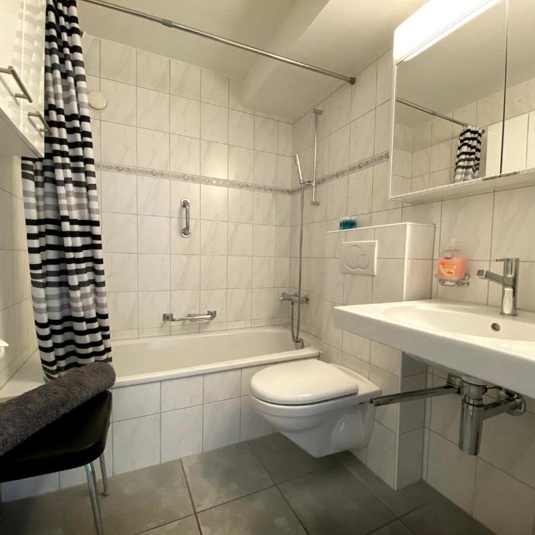 zentrale TOP Wohnung Chesa Ravaisch - Apartment mit Blick auf die Berge - 12