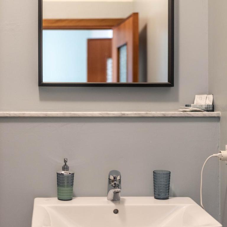 Four Rooms Alghero - Camera Matrimoniale con Bagno Privato - 29