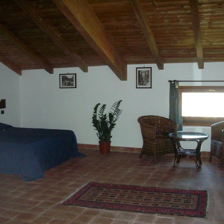 Guest House Pedamentina - Camera Tripla - 5
