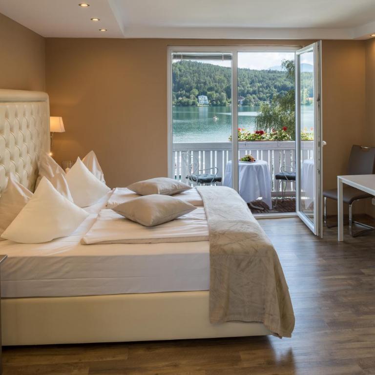 Promenaden-Strandhotel Marolt - Doppelzimmer mit Balkon und Seeblick - 1