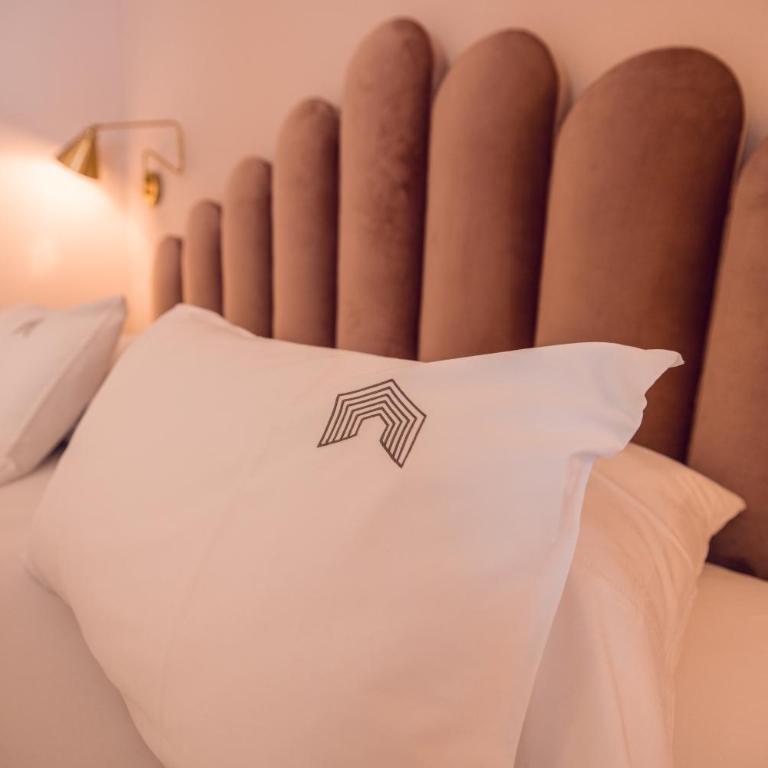 Alpine Hideaway ZILLERTALERHOF - 4 Sterne Superior - Suite Charming - 10