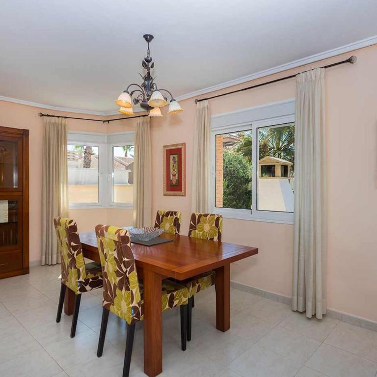 CH Villa Calida Monteazul - Three-Bedroom Villa - 10