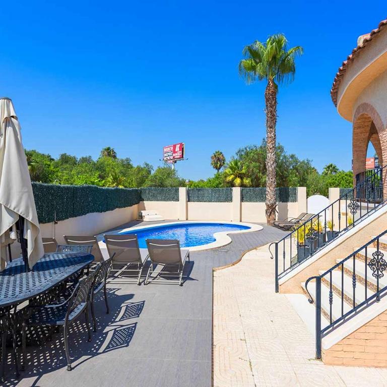 CH Villa Calida Monteazul - Three-Bedroom Villa - 30