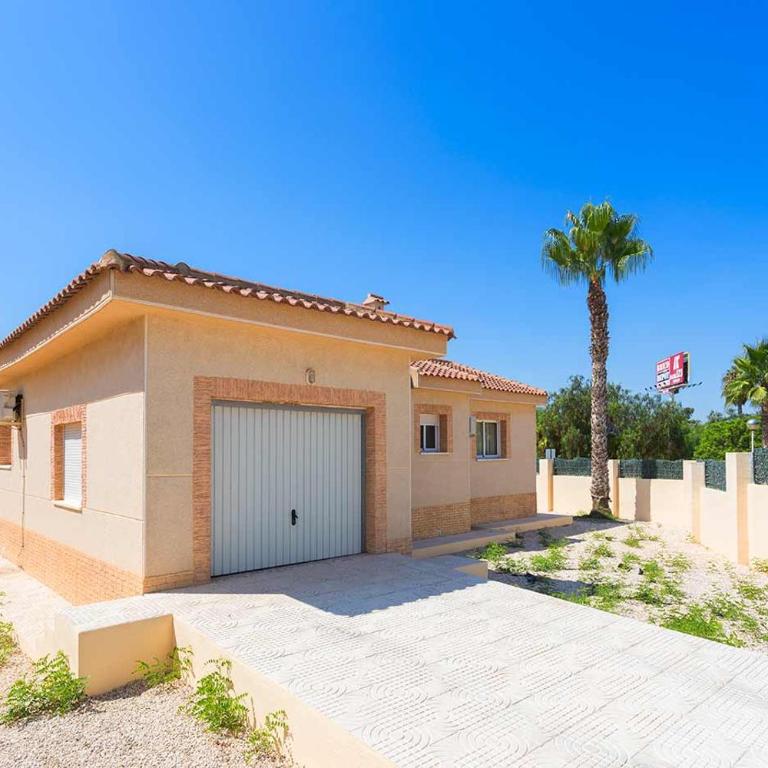CH Villa Calida Monteazul - Three-Bedroom Villa - 34
