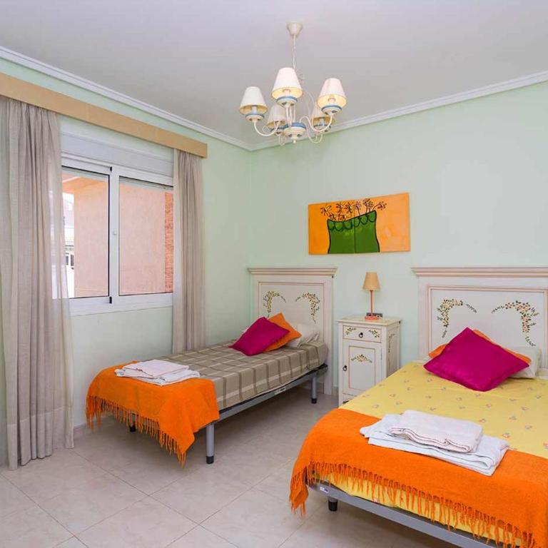 CH Villa Calida Monteazul - Three-Bedroom Villa - 22