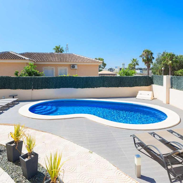 CH Villa Calida Monteazul - Three-Bedroom Villa - 29