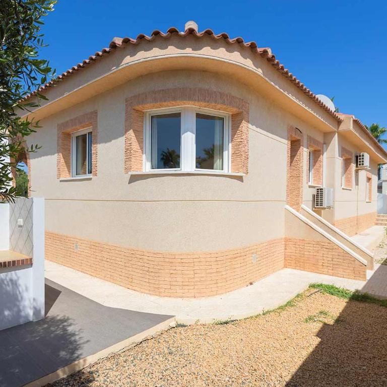 CH Villa Calida Monteazul - Three-Bedroom Villa - 33