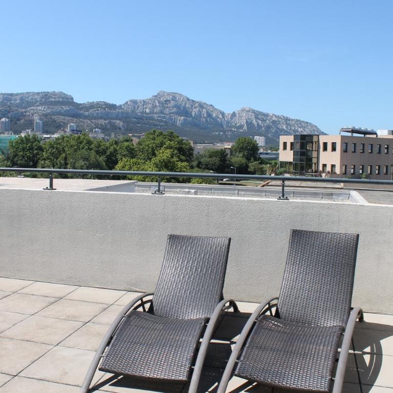 Residence Services Calypso Calanques Plage - Appartement avec Vue sur la Montagne - 1