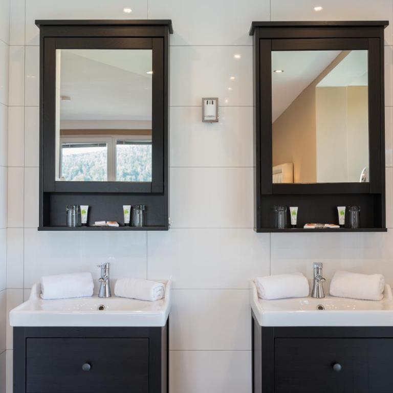 Promenaden-Strandhotel Marolt - Doppelzimmer mit Balkon und Panoramablick - 10