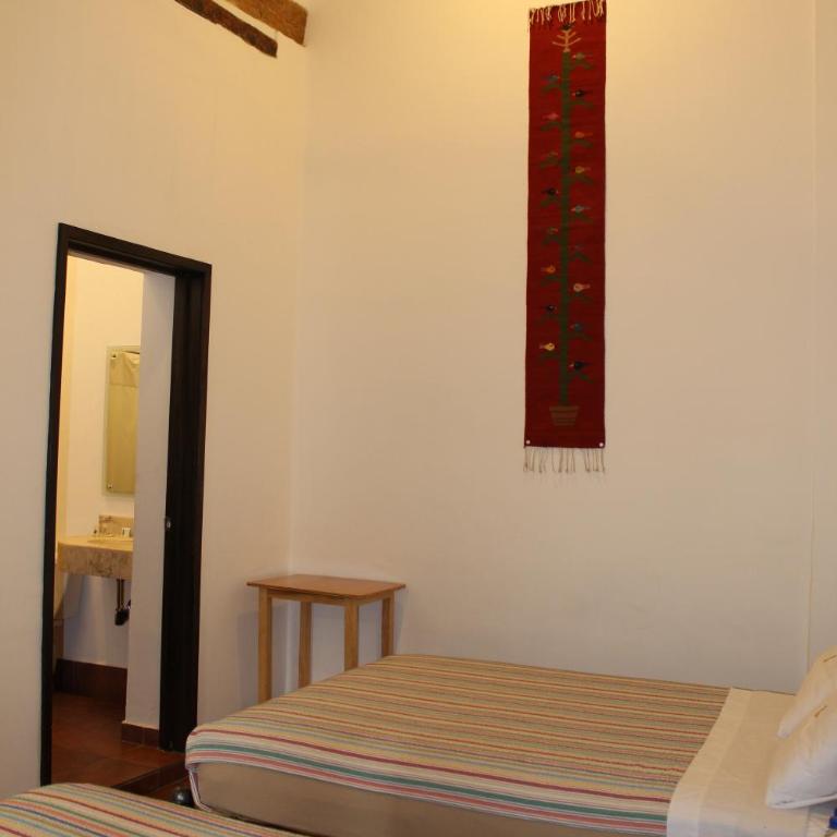 Mexico City Hostel - Habitación Doble con 2 camas dobles y baño privado - 1