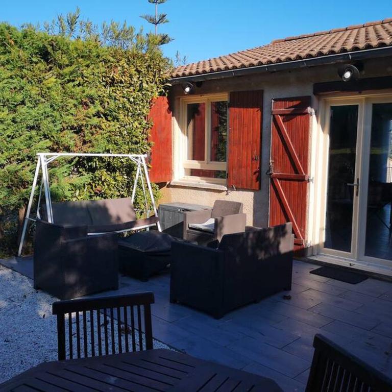 Jolie petite Maison de Charme dans quartier boisé - Maison 1 Chambre - 5