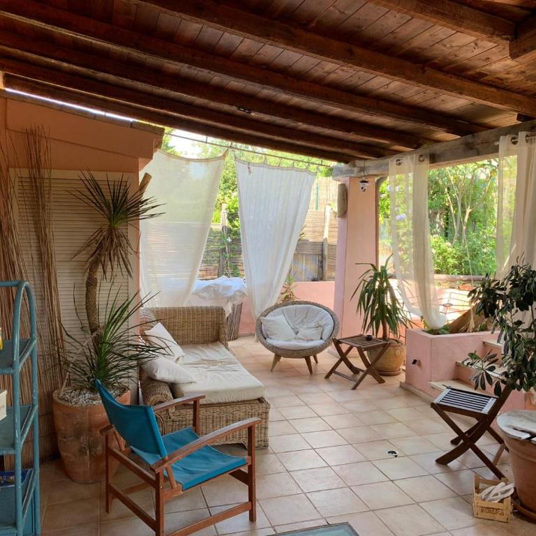 Villasimius villetta a 300 mt dalla spiaggia Via Libeccio n 67 - Vacation Home - 10