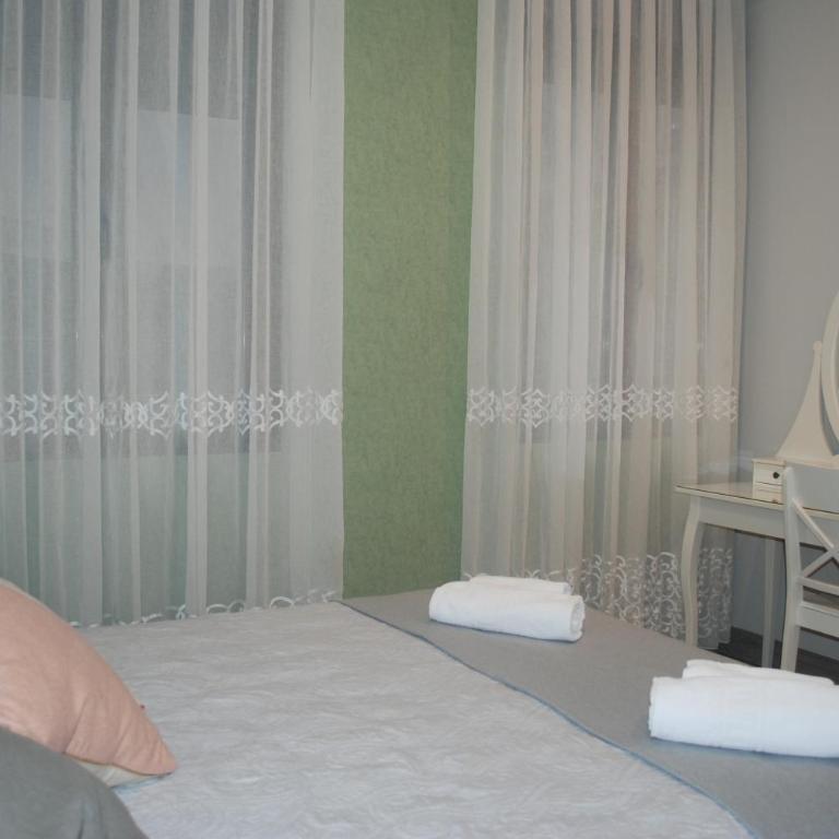 Hostal Avenida - Habitación Doble con baño privado - 4