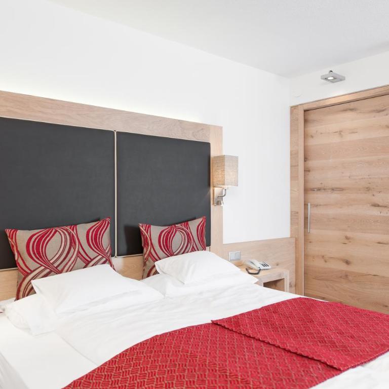 Hotel Tyrolerhof - Doppelzimmer mit Balkon A - 1