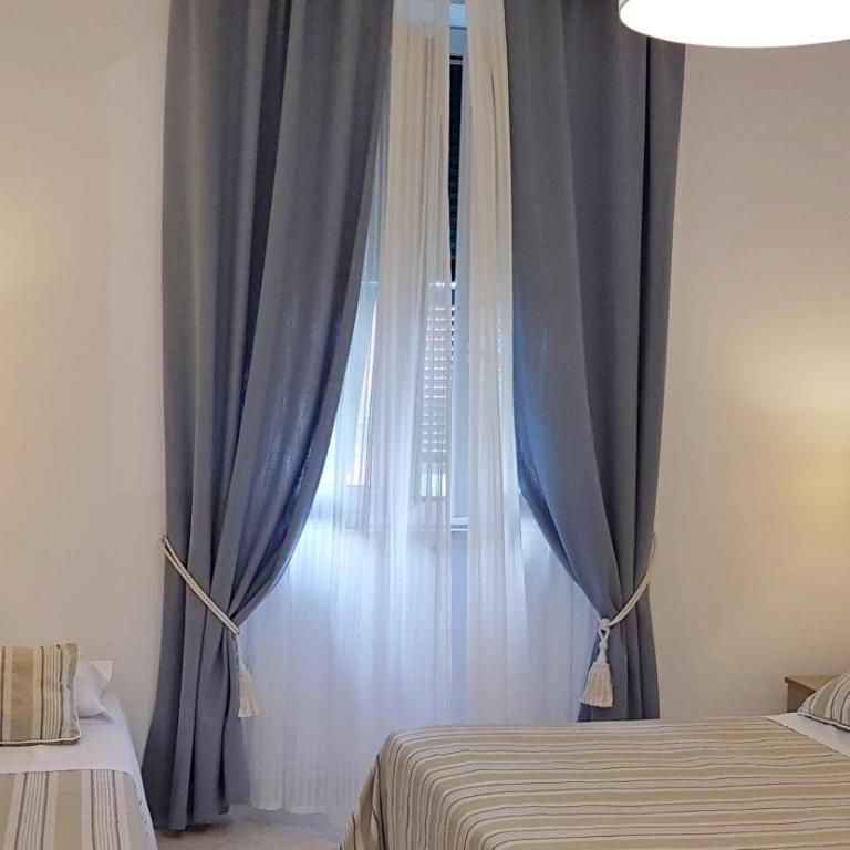 Albergo Degli Amici - Camera Quadrupla Standard - 4