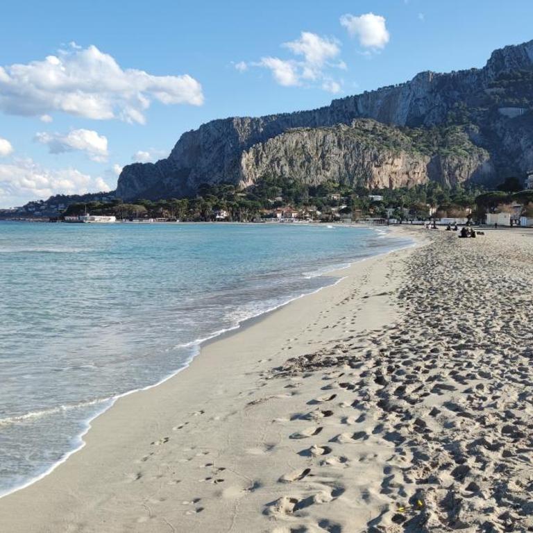 Beach House Mondello - Appartamento - 38