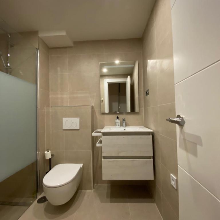 2 BEDROOM 2 BATHROOM APARTMENT in the heart of Fuengirola with big terrace and free parking space close to beach - Apartamento Deluxe - 20