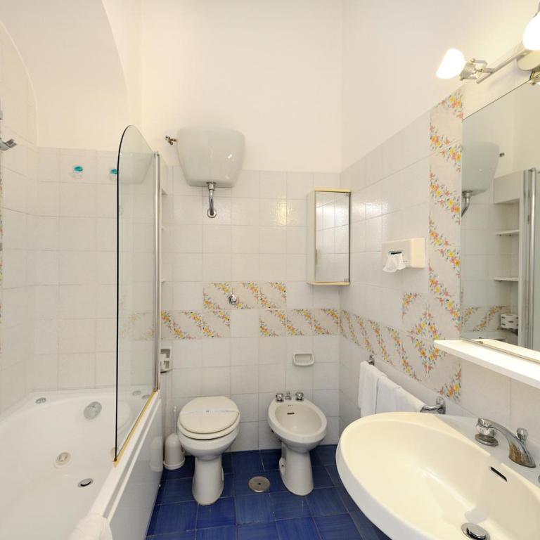 Hotel La Bussola - Camera Superior Matrimoniale/Doppia con Letti Singoli con Vista Mare - 19