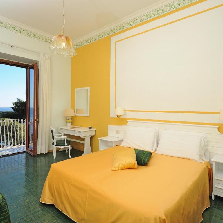 Hotel La Bussola - Camera Superior Matrimoniale/Doppia con Letti Singoli con Vista Mare - 10