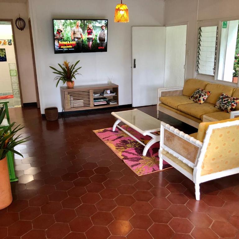 El Jardín de los Colibríes - Pereira, Risaralda - Casa Unifamiliar de 3 dormitorios - 26