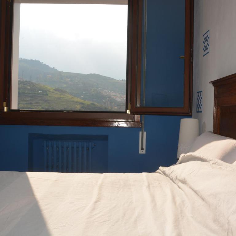 Superviews y parking vigilado en habitación independiente, baño privado, en apartamento particular, Français&English - Habitación Doble con vistas a la montaña - 4