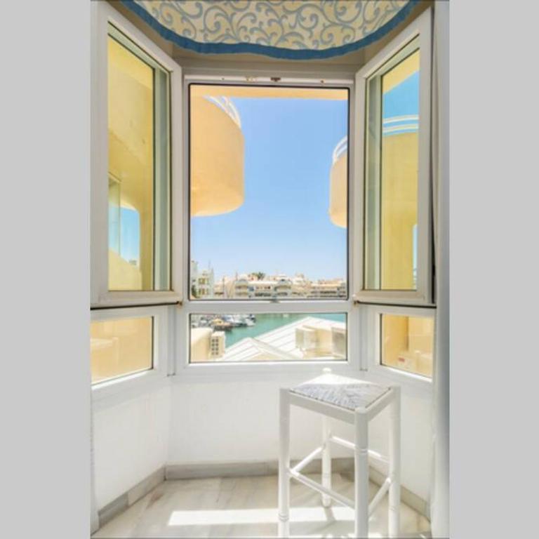 Puerto Marina 2 bedrooms apartment with panoramic sew view - Apartamento de 2 dormitorios con vistas al mar - 8