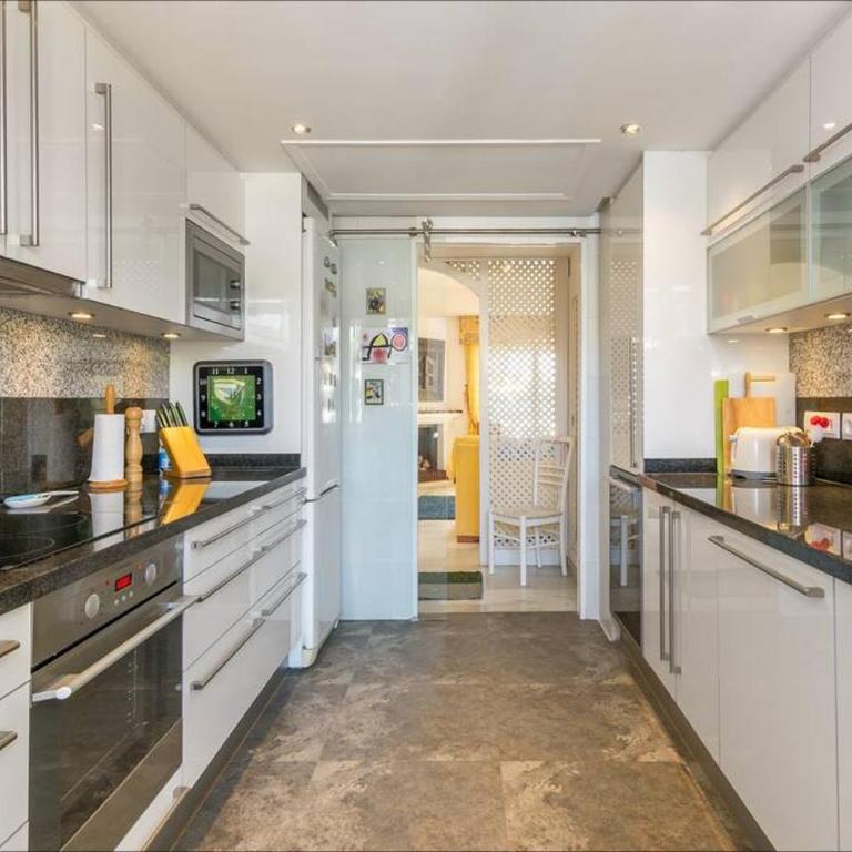 Puerto Marina 2 bedrooms apartment with panoramic sew view - Apartamento de 2 dormitorios con vistas al mar - 14