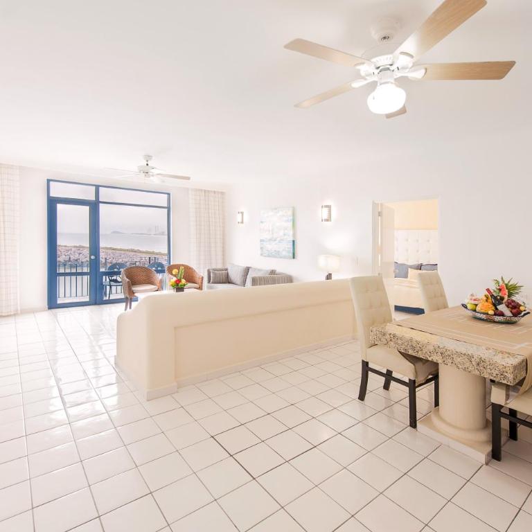 El Cid Marina Beach Hotel - One-Bedroom Suite - 4