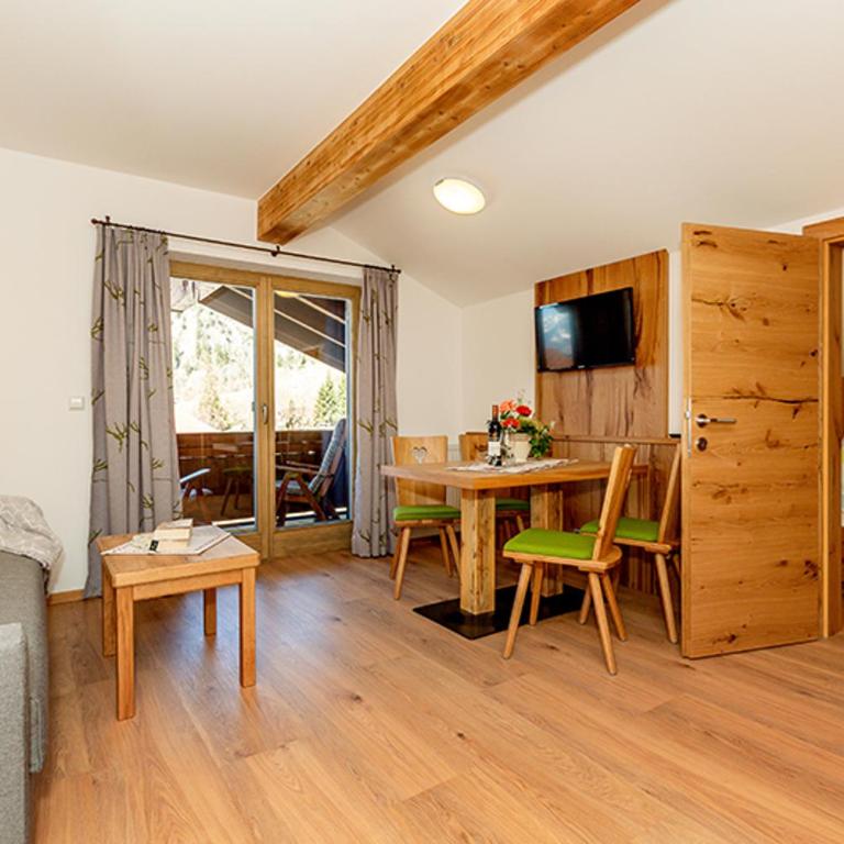 Zirbelstube - Apartment mit 1 Schlafzimmer - 5