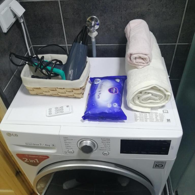 Small (34m2) modern apartment with parking place - Two-Bedroom Apartment - 35