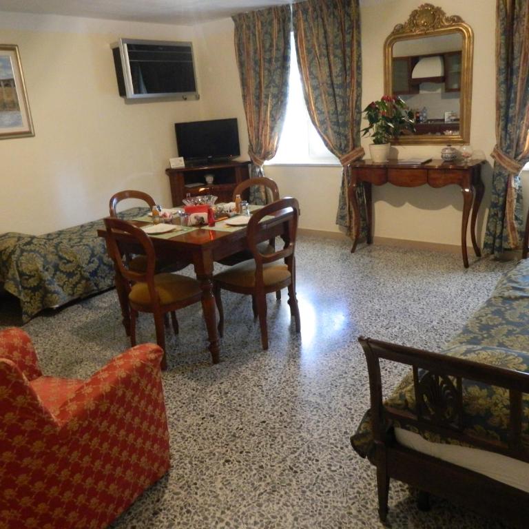 Il Campanile Suites - Appartamento con 1 Camera da Letto - 2