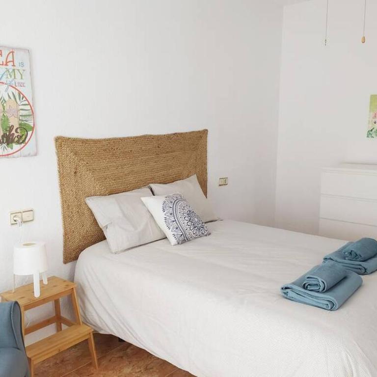 Amplio y céntrico apartamento junto al mar - Apartamento de 3 dormitorios - 1