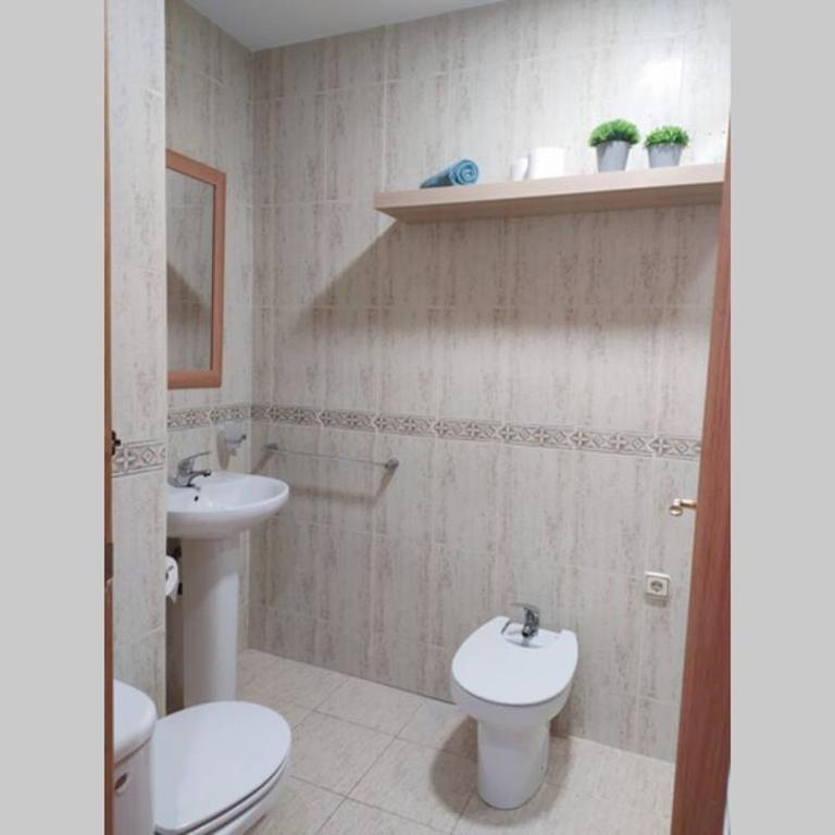 Amplio y céntrico apartamento junto al mar - Apartamento de 3 dormitorios - 2