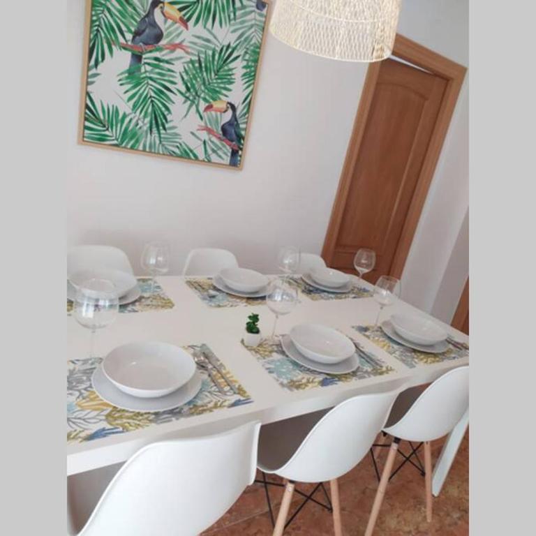 Amplio y céntrico apartamento junto al mar - Apartamento de 3 dormitorios - 28