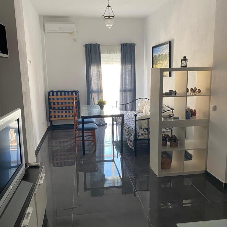 CASA REFORMADA CON TERRAZA/WIFI/AIRE ACONDICIONADO - Casa de 2 dormitorios - 23