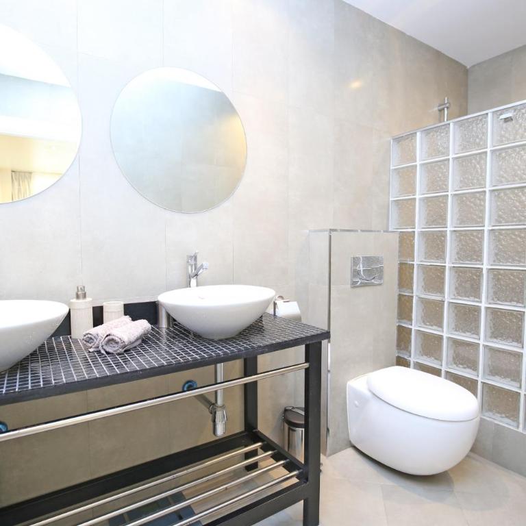 Marbella Real - Stylish 2 Bedroom Apartment by Finest Rentals - Apartamento de 3 dormitorios - 15